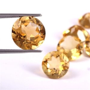 citrine round mediam shade faceted